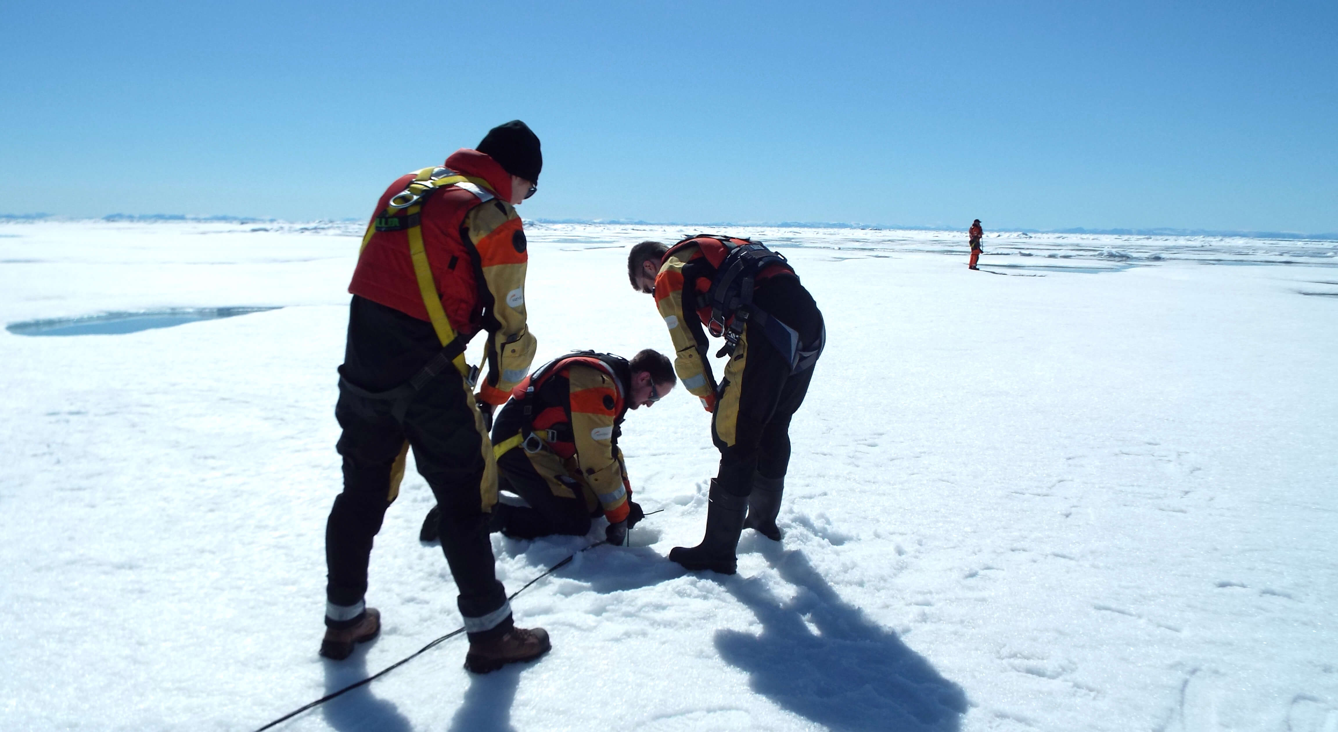 Optical measurements on sea ice - Sentinel North international phd school
